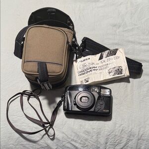 FUJIFILM DISCOVERY 290 ZOOM DATE PHOTO CAMERA W/ SHOULDER STRAP & SAMSONITE CASE